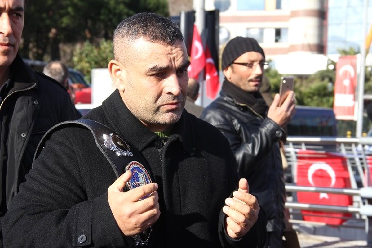 Şampiyon Zabıta, Kemerini Şehit Tepesi\'ne Bıraktı