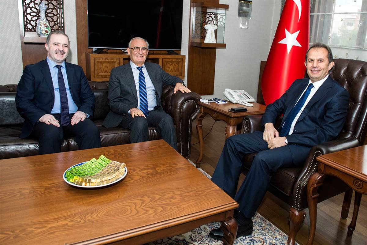 Samsun Büyükşehir Belediye Başkanı Yılmaz, Van\'da