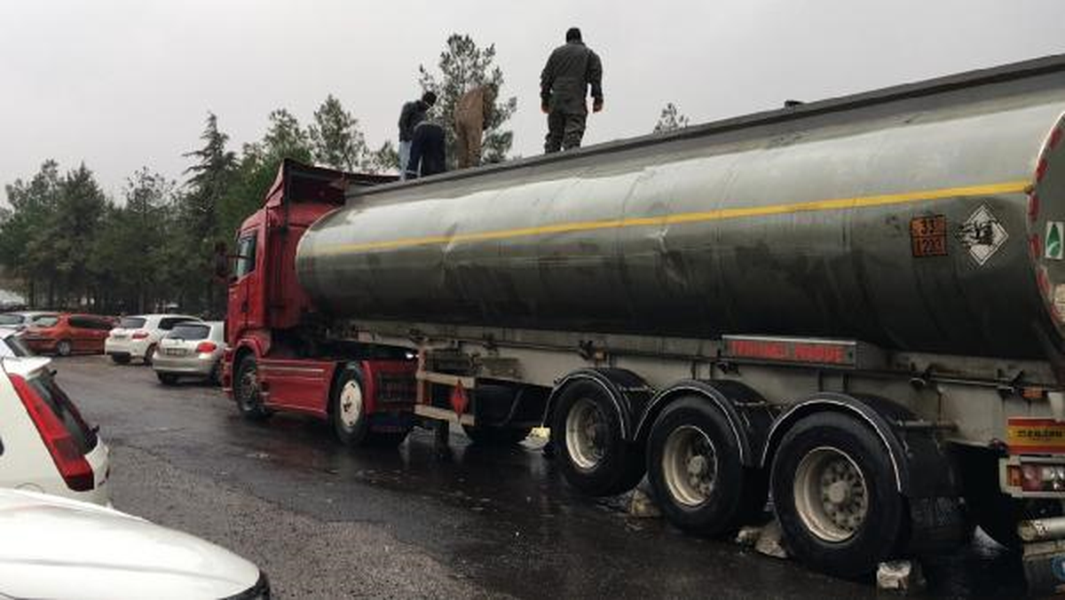 Şanlıurfa\'da, 61 Bin Paket Kaçak Sigara Ele Geçirildi