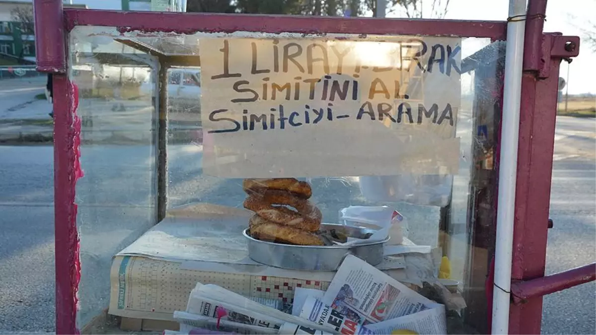 Satıcısı Olmayan Simit Tezgahında Hasılat Tam