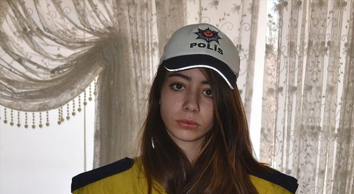 Şehit Kızının Bayrak Talebi Yerine Getirildi