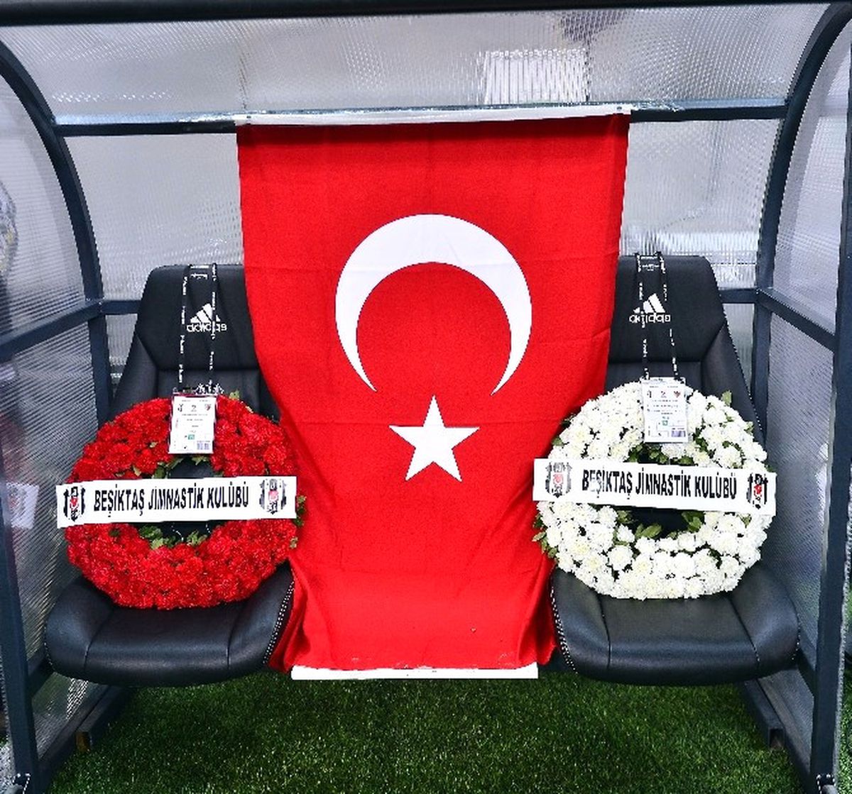 Şenol Güneş ve Tolga Zengin, Vefa Müdürü Unutmadı