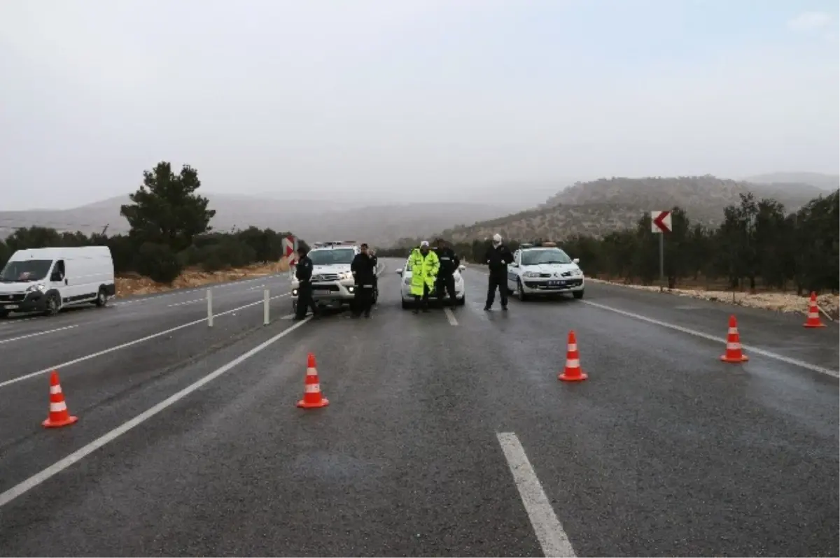 Sertavul Geçidi Ulaşıma Kapandı