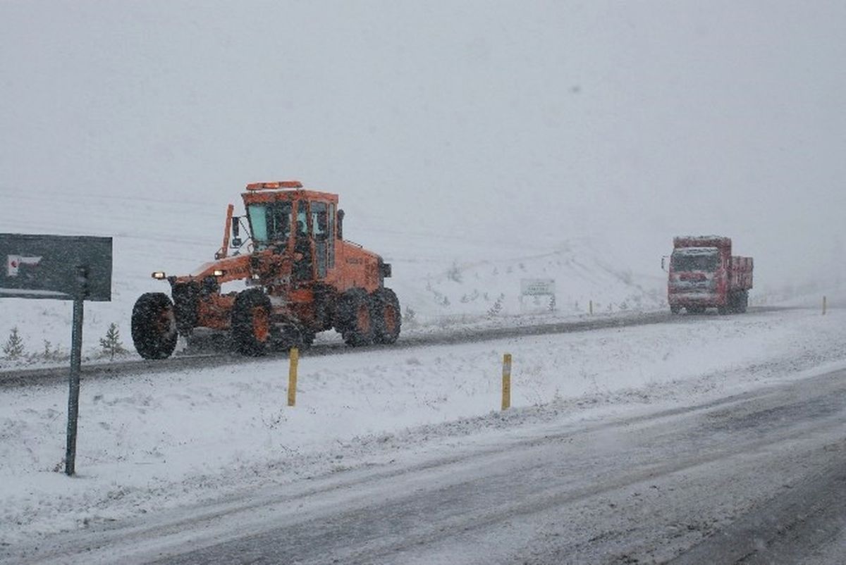 Tokat\'ta 139 Köy Yolu Ulaşıma Kapandı