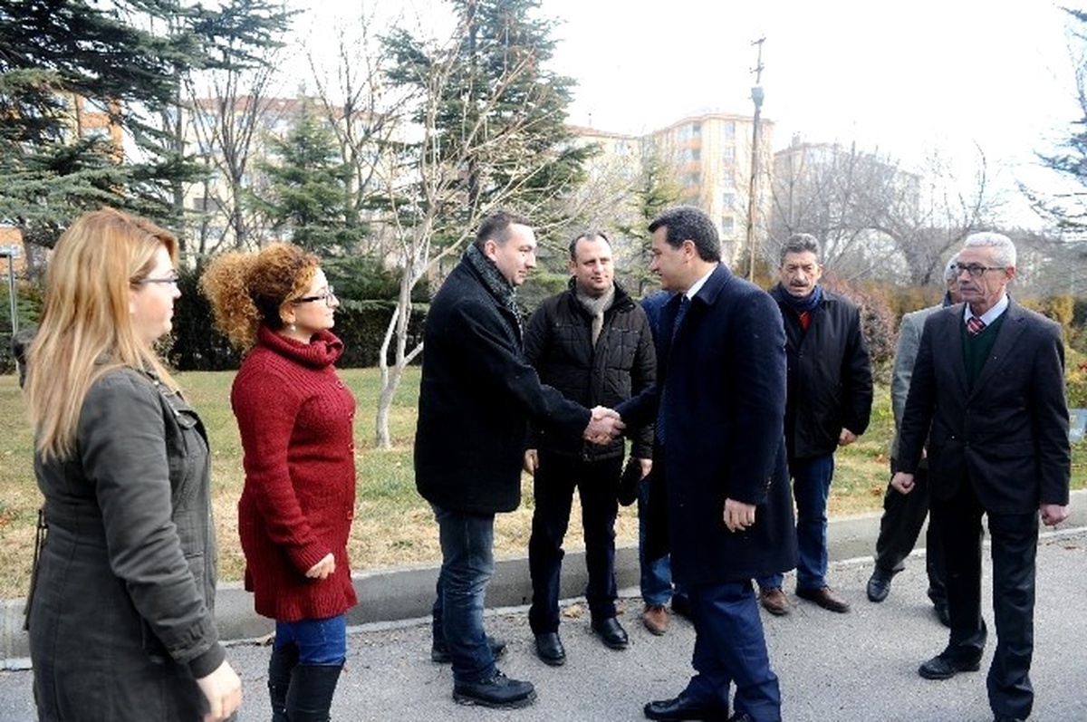 Vali Çelik, Karayolları 46. Şube Şefliği\'ni Ziyaret Etti
