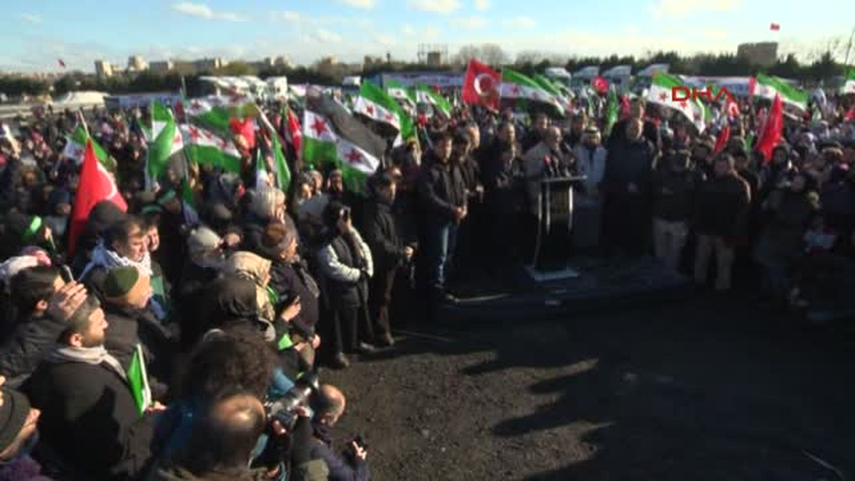 Yardım Konvoyu Halepliler Için Istanbul\'dan Hareket Etti
