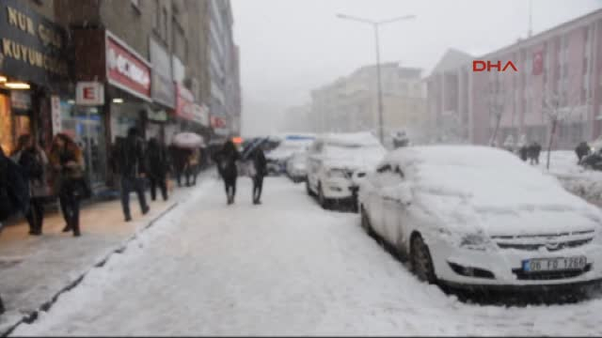 Yüksekova\'da Kar Tatili Uzatıldı