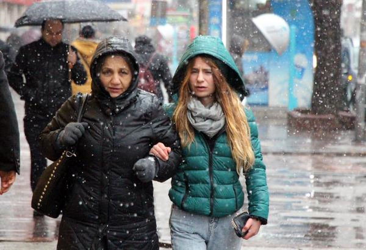 Zonguldak\'da Kar Ulaşımı Aksattı (2)