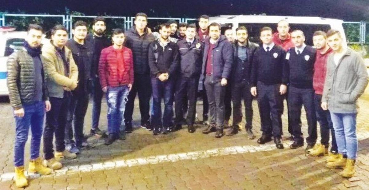 AK Parti Dalaman Gençlik Kolları\'ndan Polise Destek