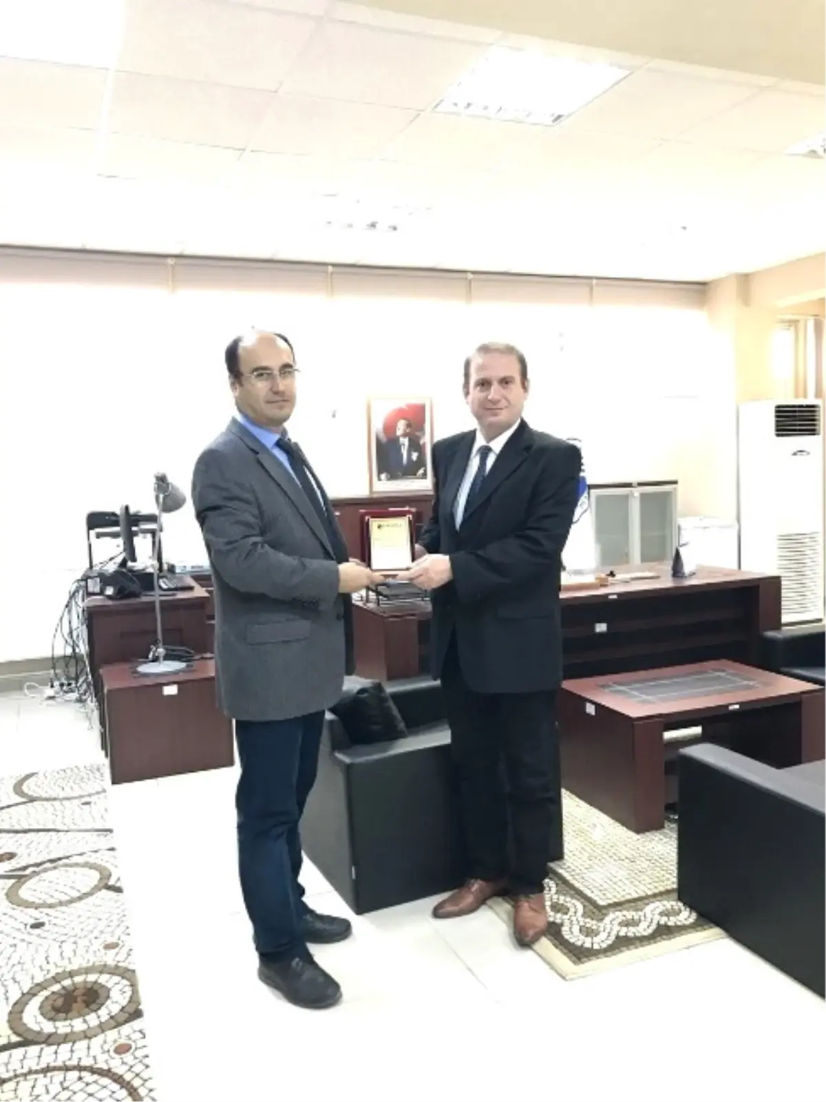 Arifiye Myo Müdürlüğü\'ne Prof. Dr. Can Haşimoğlu Atandı