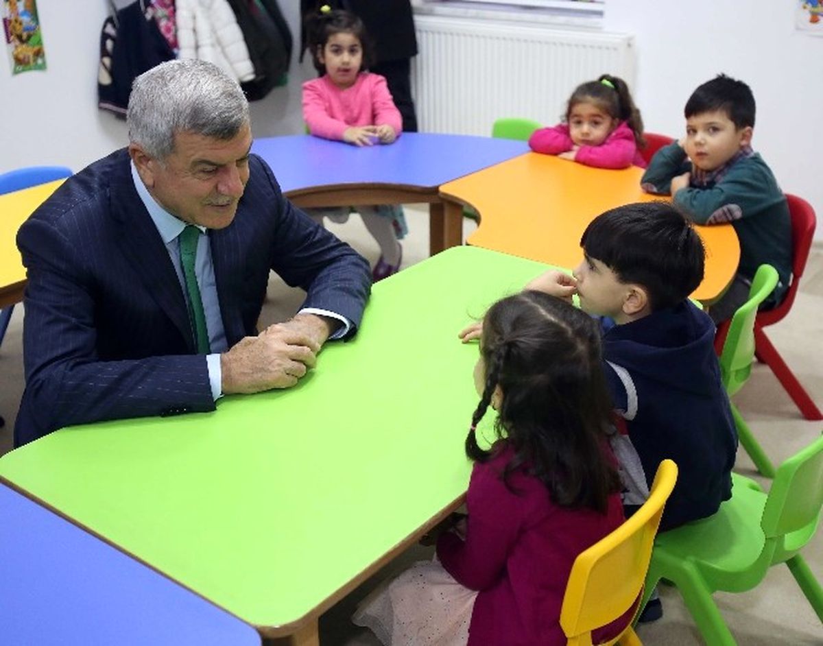 Başkan Karaosmanoğlu, "Üreten Bir Nesil Yetiştireceğiz"