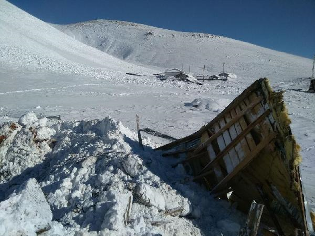 Bingöl, Tunceli ve Siirt\'te Kar Esareti Sürüyor
