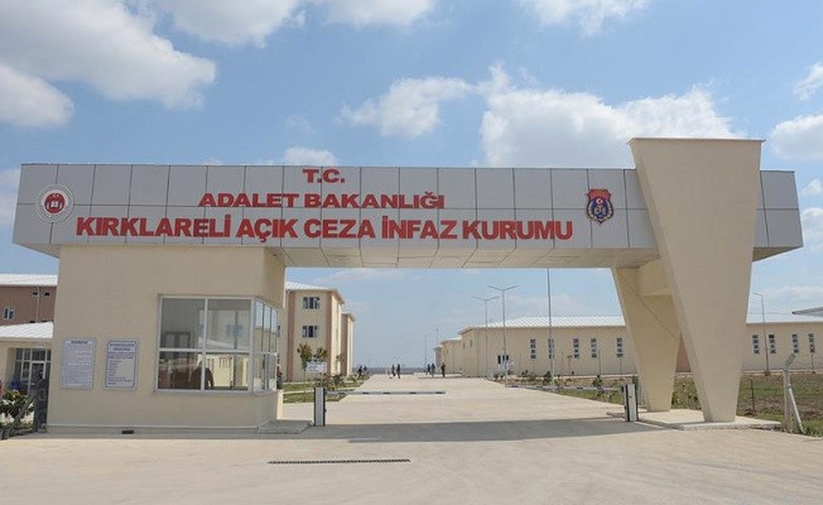 Cezaevinin Kasasını Soyduktan Sonra Firar Eden Hükümlü Aranıyor