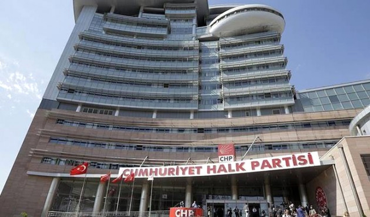 CHP Anayasa Değişikliği Teklifini Masaya Yatırıyor
