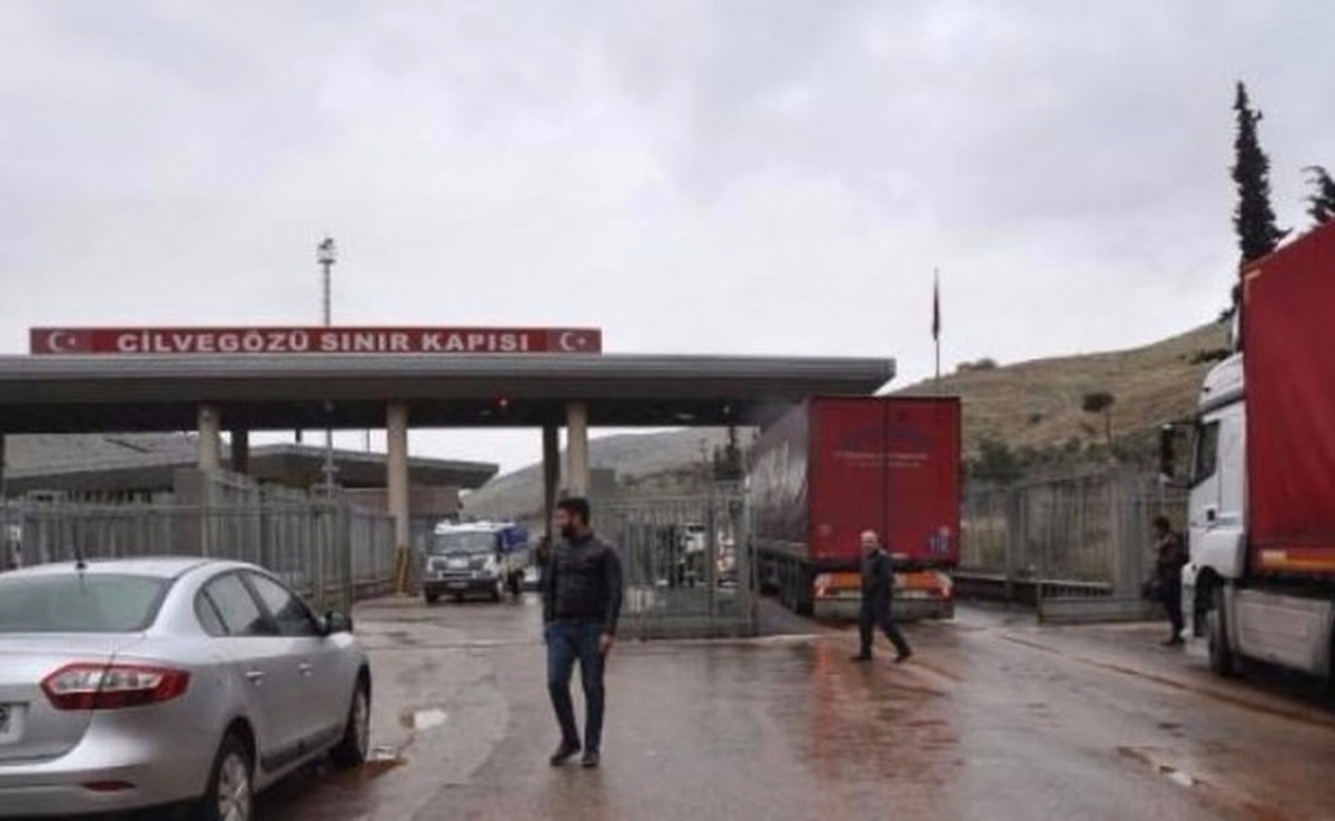 Cilvegözü Tır Çıkışlarına Kapatıldı, Halep\'ten Göç Bekleniyor (4)