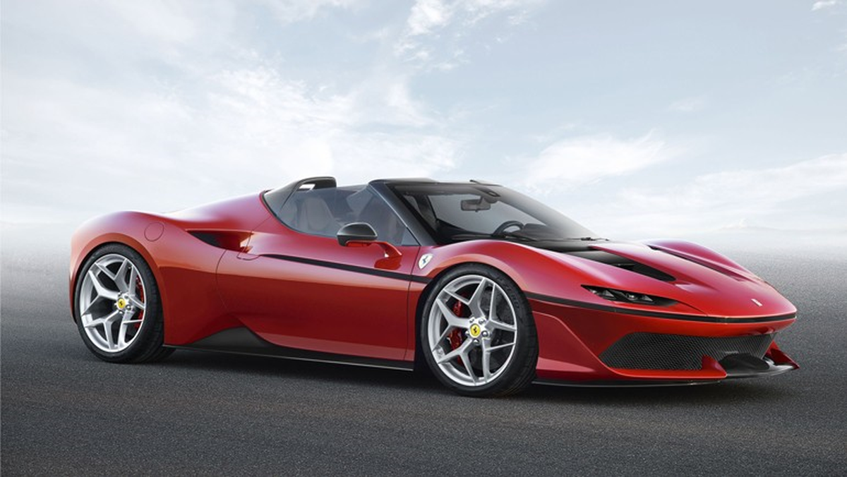 Çok Özel Bir Ferrari: Ferrari J50