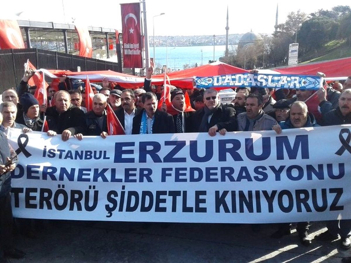 Dadaşlardan Teröre Lanet