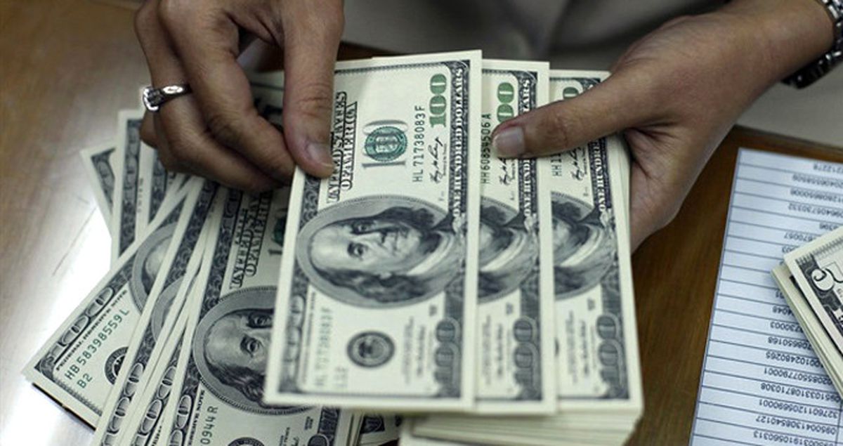Deü 40 Bin Dolarla 30 Bin Euroyu TL\'ye Çevirdi