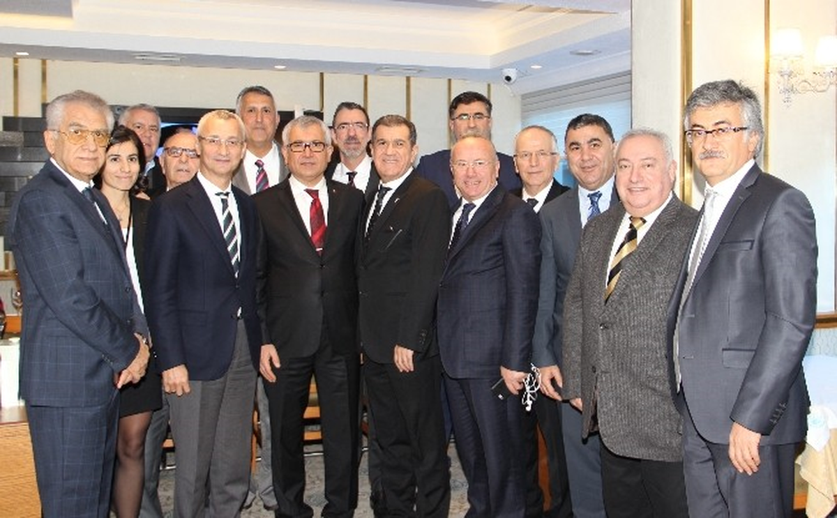 Egeli İhracatçılar, Eximbank Kredileri ile Likit Sorununu Çözecek