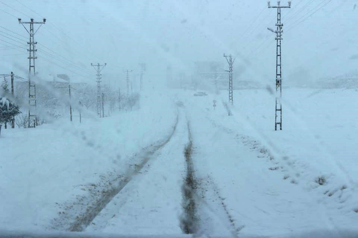 Ekinözü Belediyesi uyardı: Zorunlu olmadıkça trafiğe çıkmayın.