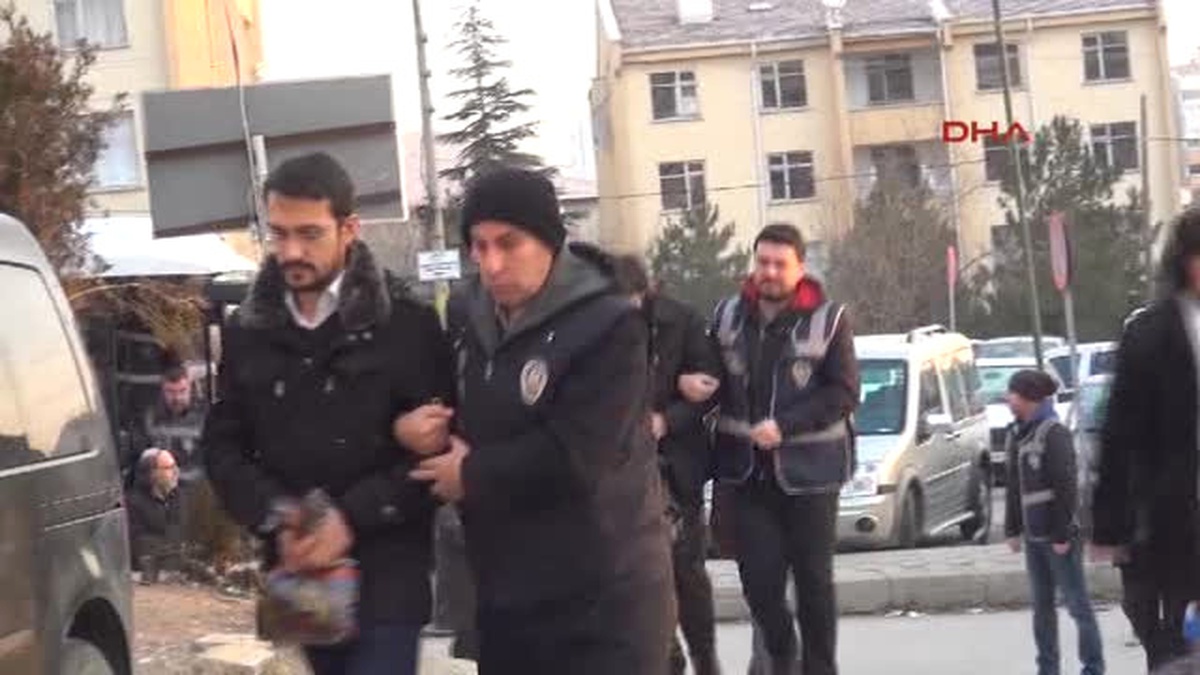 Eskişehir\'de Fetö Şüphelisi 13 Kişi Adliyeye Sevk Edildi
