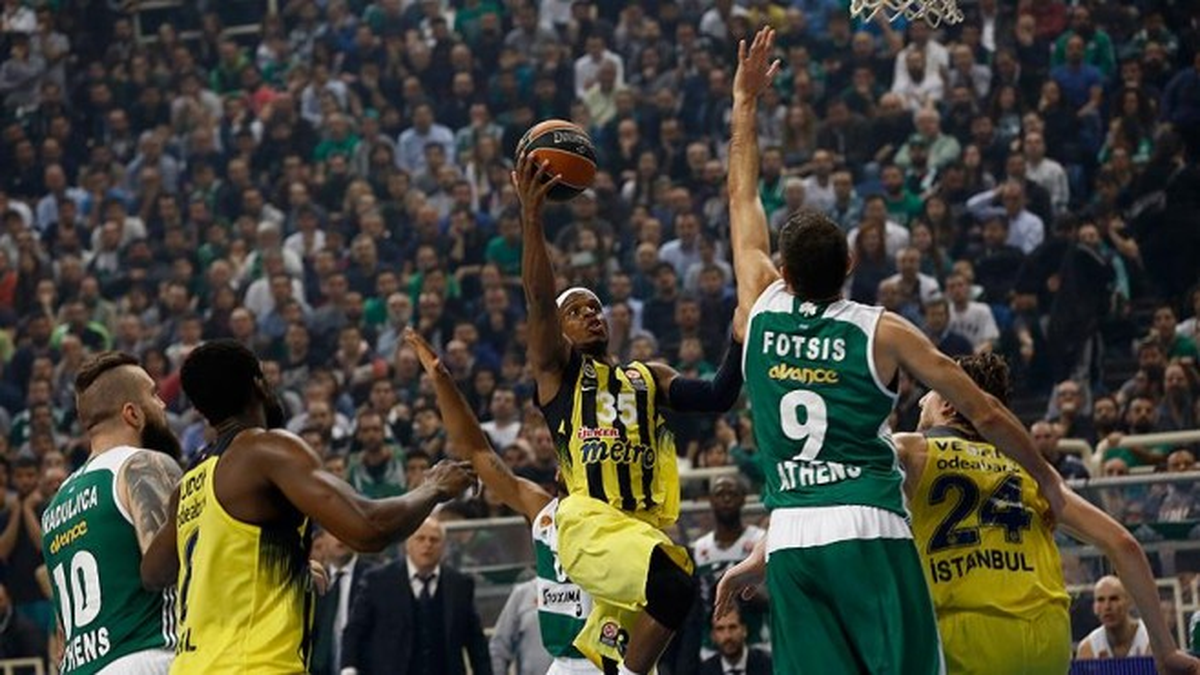 Fenerbahçe İlk Galibiyetin Peşinde