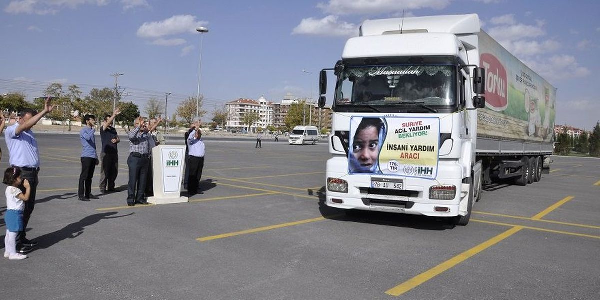 Halep\'e Yol Açın" Kampanyası