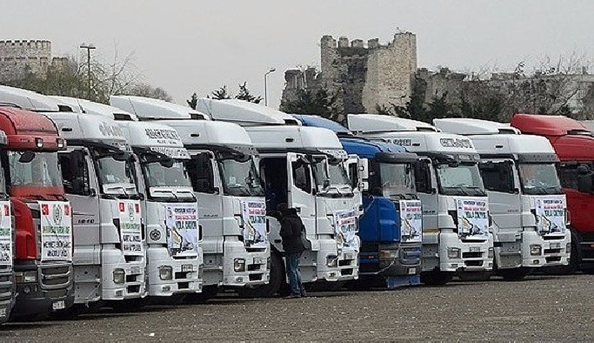 Halep\'e Yol Açın" Kampanyası