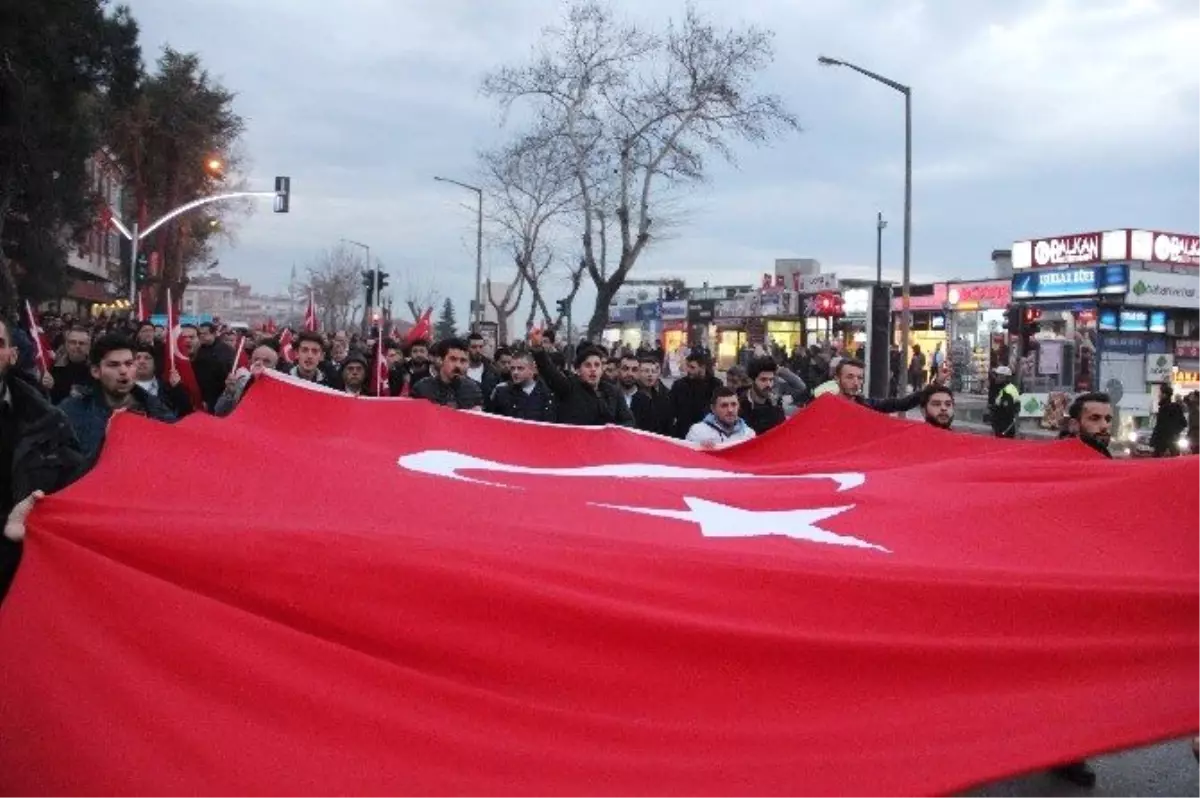 İstanbul\'daki Terör Saldırısına Tepkiler