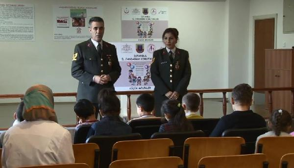 Jandarmadan Görme Engelli Öğrencilere "Cinsel İstismardan Korunma" Dersi