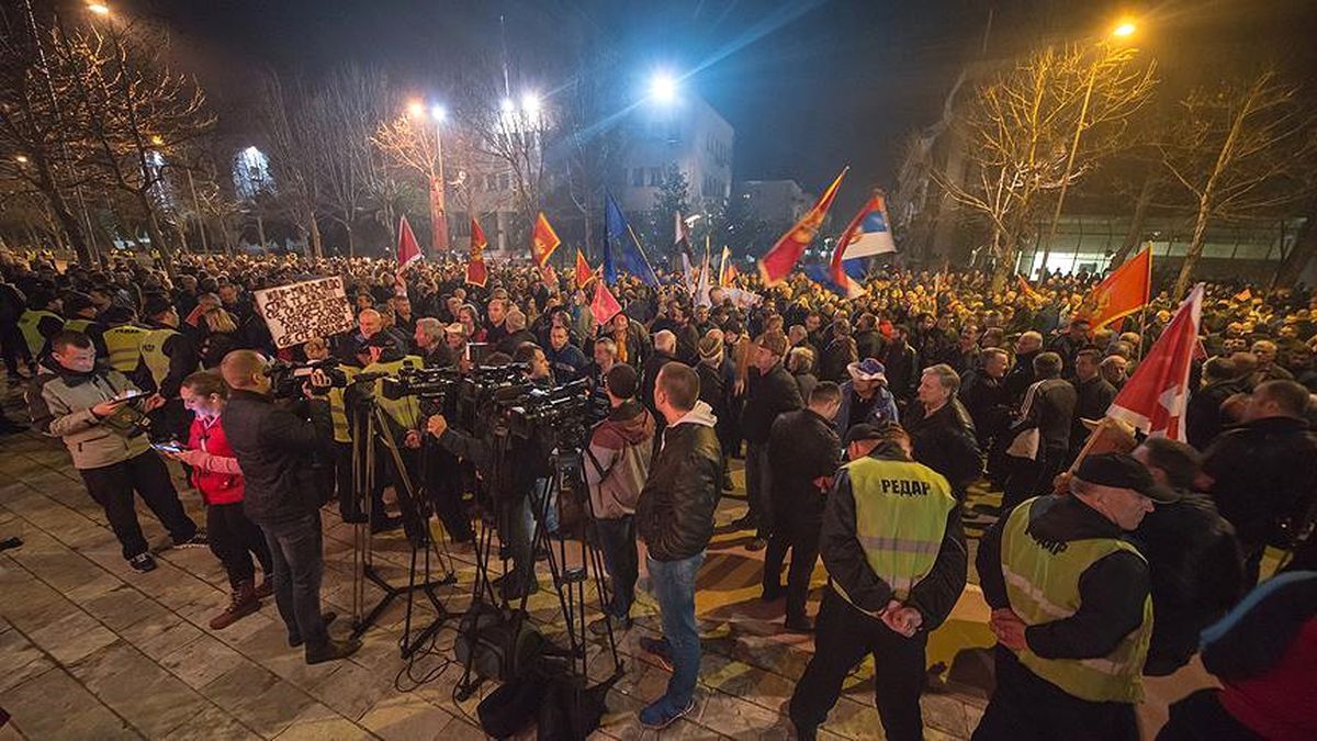 Karadağ\'da Suriye Protestosu