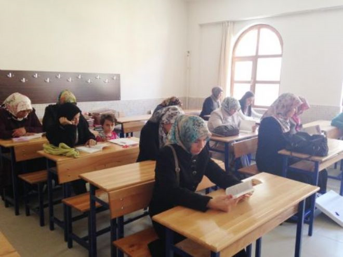 Karapınar\'da "Cumhuriyet Anneleri Okuyor" Etkinliği