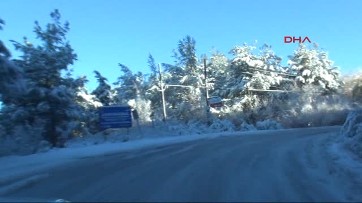 Kardan Kapanan Zorkun Yolu Açıldı