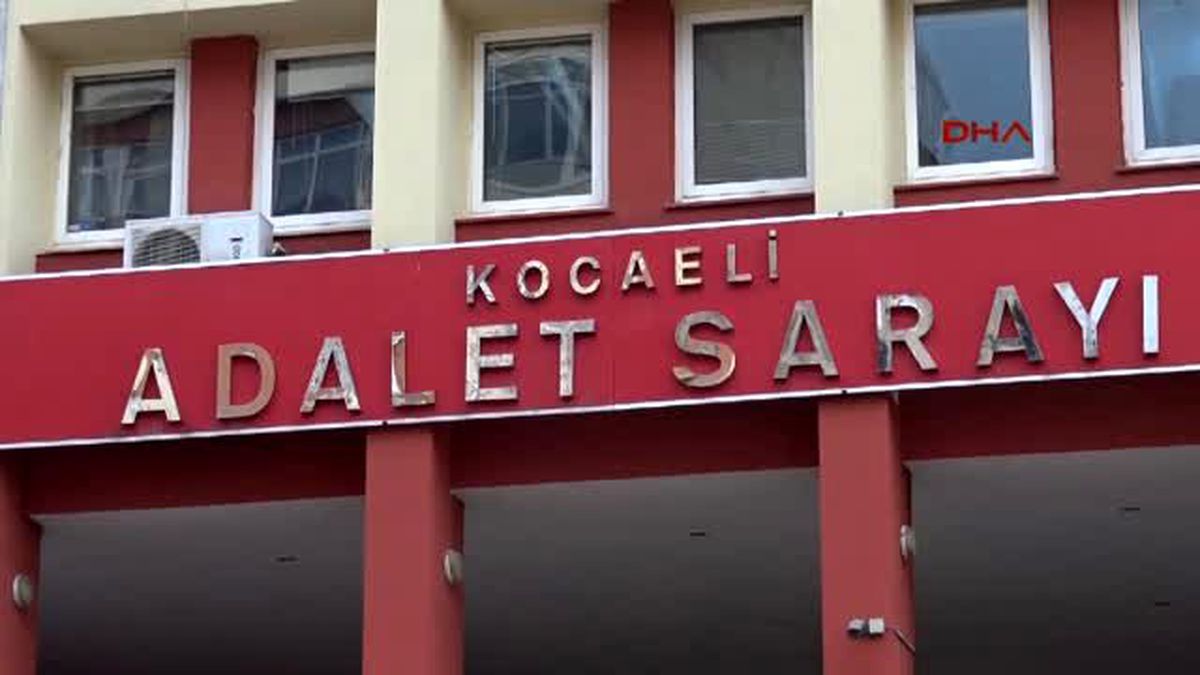 Kocaeli - Bylock Kullandıkları Iddia Edilen 9 Kişi Adliyeye Sevk Edildi