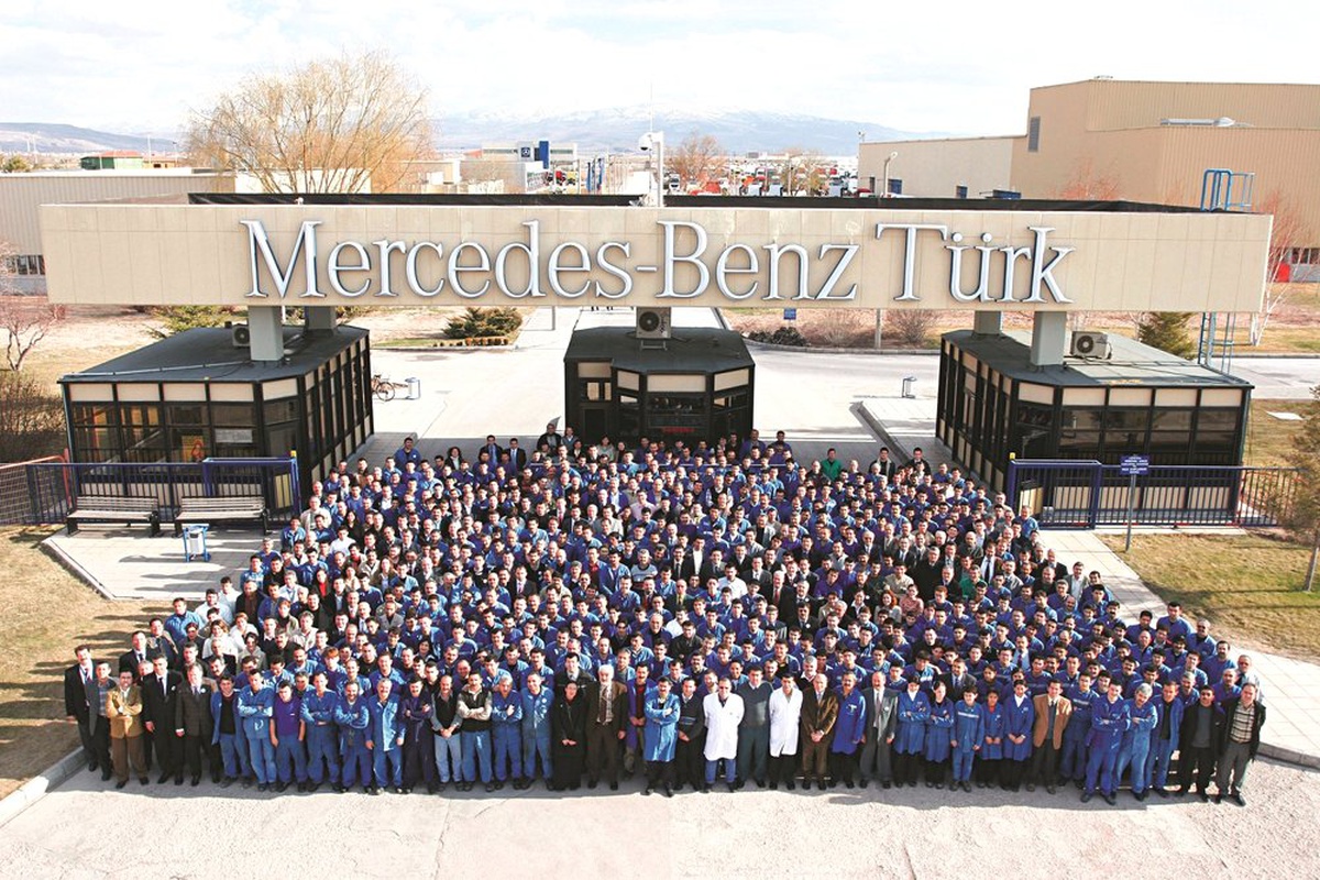Mercedes-Benz Türk Aksaray Kamyon Fabrikası 30. yaşını kutluyor