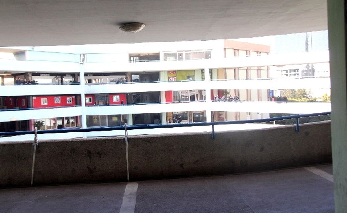 Mersin\'de Ruhsata Aykırı Çalışan 27 İş Yeri Kapatıldı