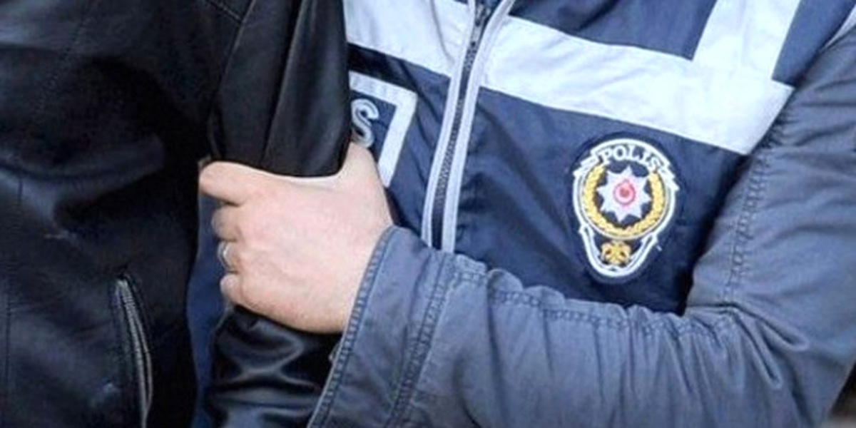 Milas\'ta Bir Babanın Oğlunu Kemerle Darbetmesi