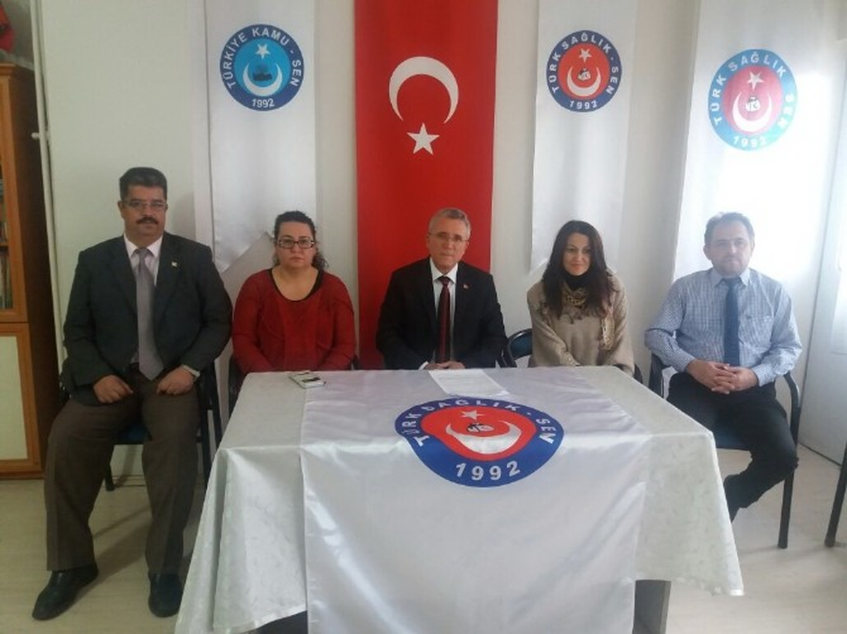 Mini Etekli Hemşire Sahnesine Isparta\'dan Tepki