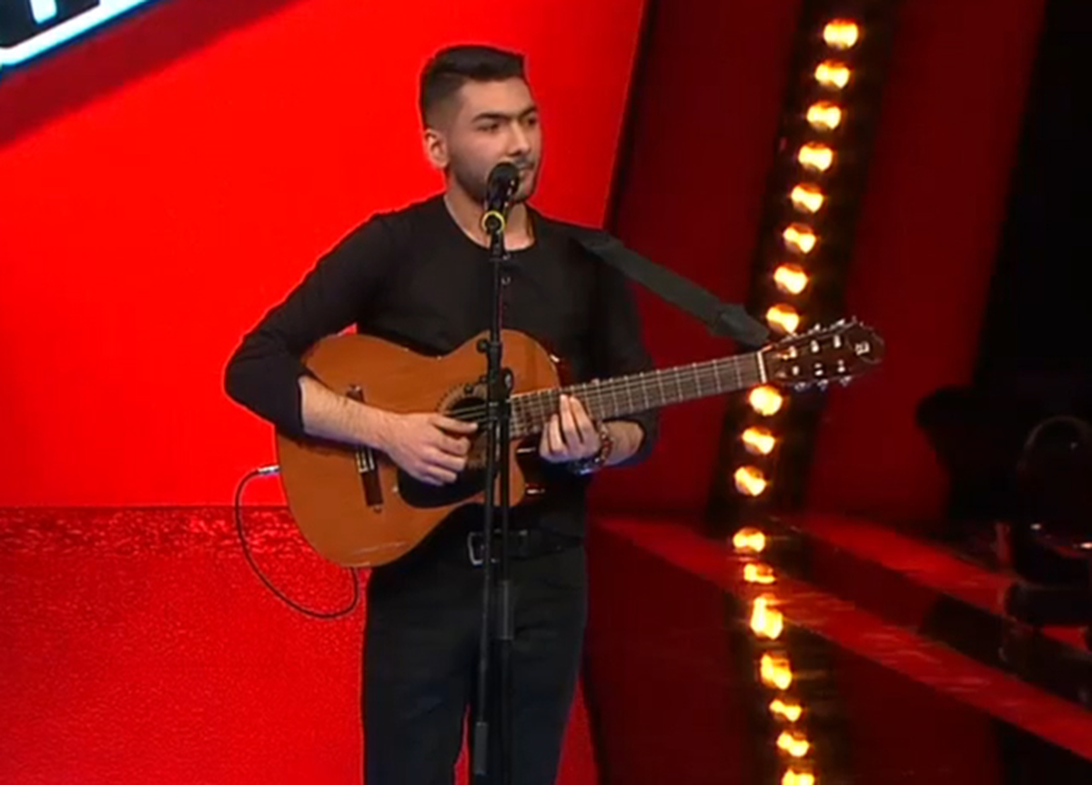 Ozan Yoğun İstek Bir Kez Daha Şarkı Söyledi!