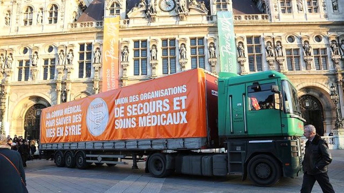 Paris Belediyesinden Halep\'e İnsani Yardım Konvoyu