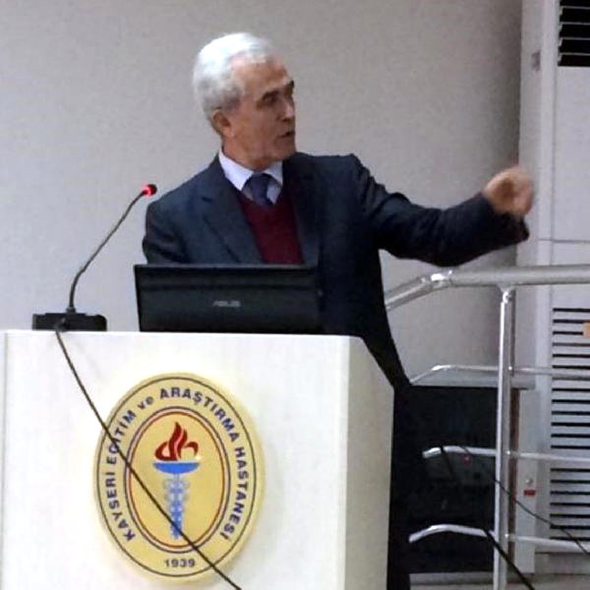 Prof. Dr. Kurtoğlu: Batı Tipi Beslenme, Kızlarda Erken Ergenliğe Neden Oluyor