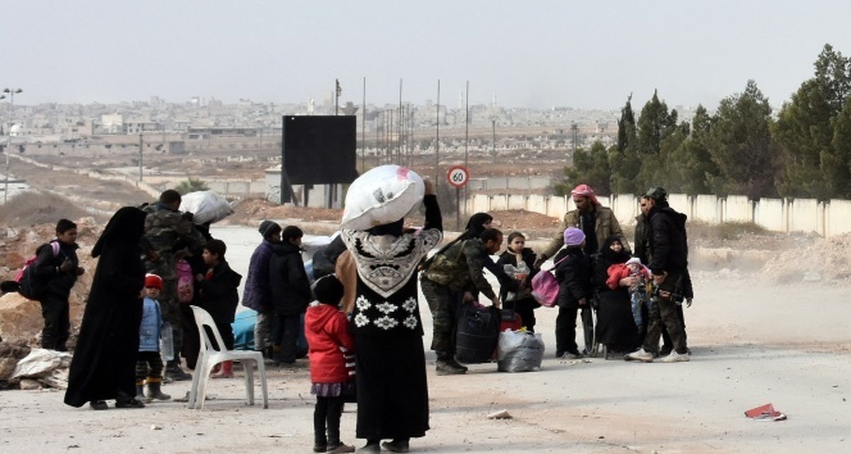 Rejim Güçlerinin Kuşatmasındaki Doğu Halep\'te Ateşkesle İlgili Uzlaşmanın Ardından İlk Etapta...
