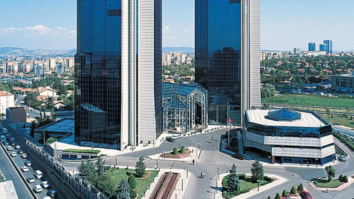 Sabancı Holding\'de Bayrak Değişimi