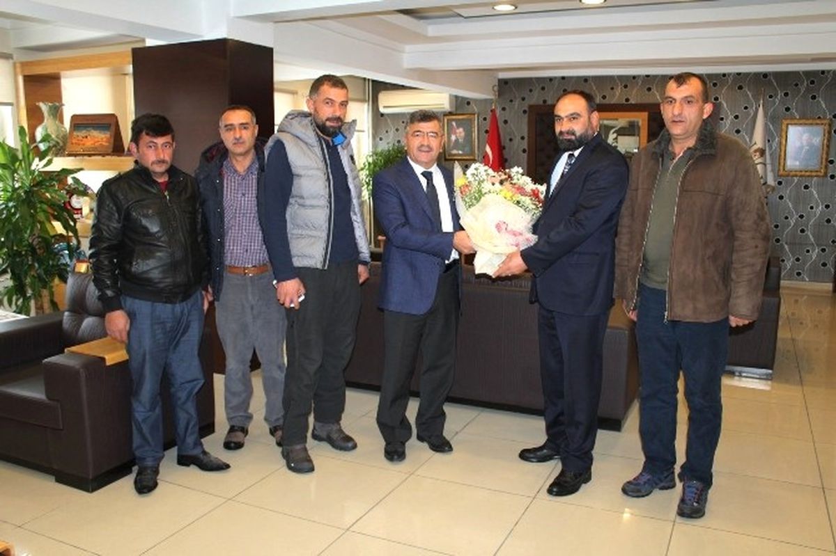 Sanayi Sitesi Esnafından Başkan Akdoğan\'a Teşekkür Ziyareti