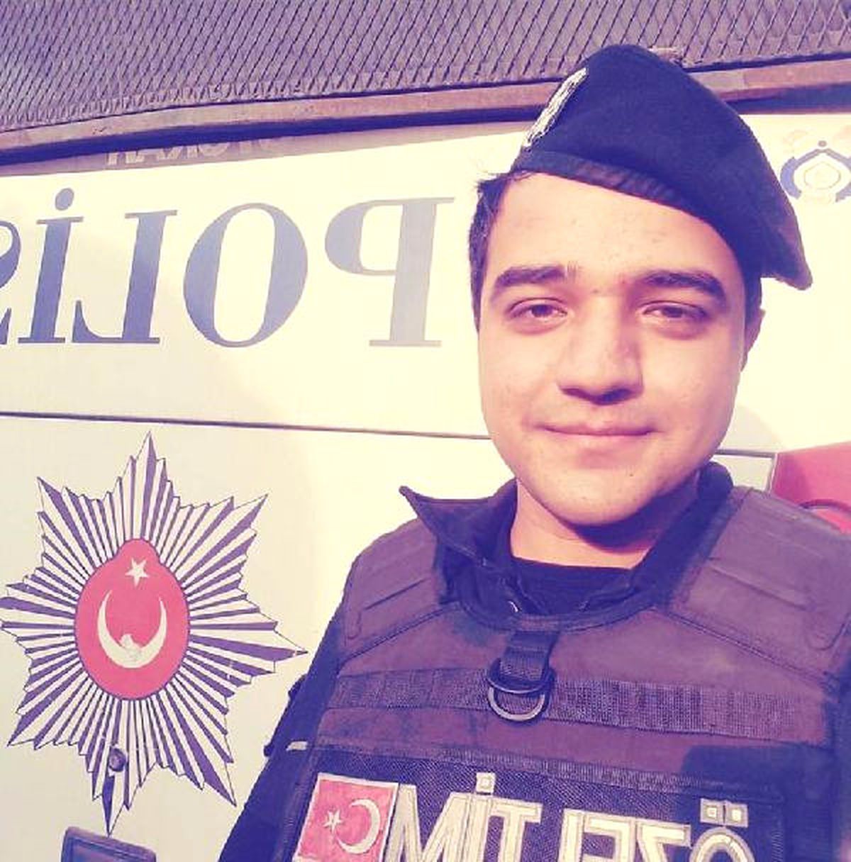 Şehit Polis Bora Çelik, Annesinin Elinden En Son \'Aşure Çorbası\' İçmiş