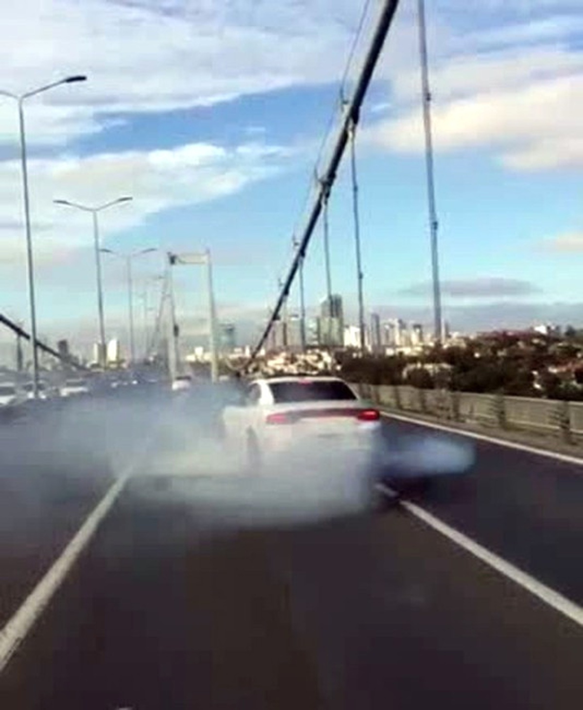 Trafik Terörü Bu Kez 15 Temmuz Şehitler Köprüsü\'nde