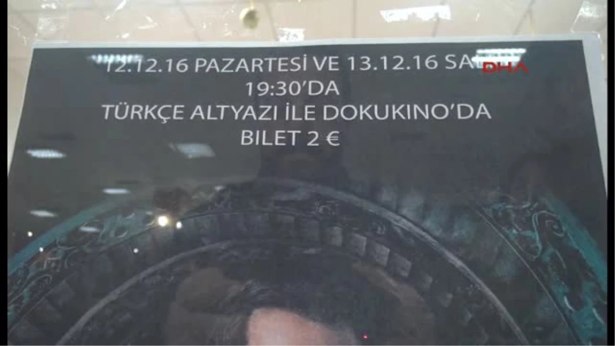 Türk Başkonsolosluğu\'nun Girişimiyle Kosova\'da Türkçe Altyazılı Film Gösterime Girdi