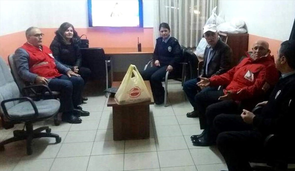 Türk Kızılayı Sinop Şubesi\'nden Polise Moral Ziyareti