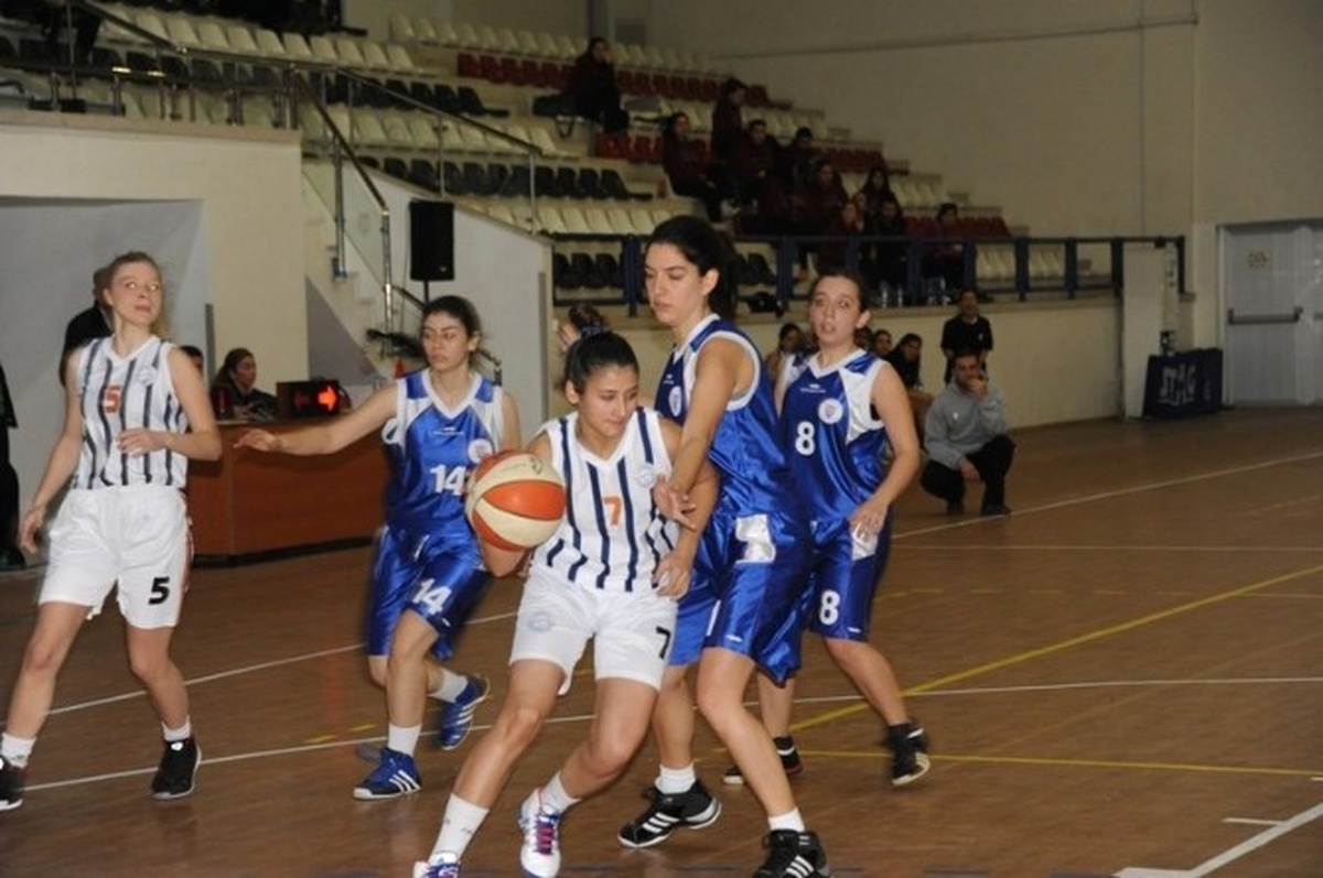 Üniversitelerarası Basketbol Turnuvaları Beü\'de Devam Ediyor