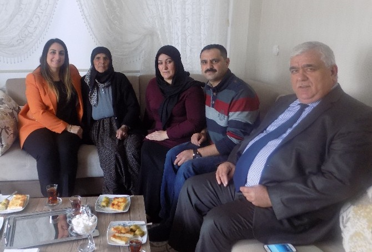 Vali Aykut Pekmez\'in Eşinden Şehit Ailelerine Ziyaret